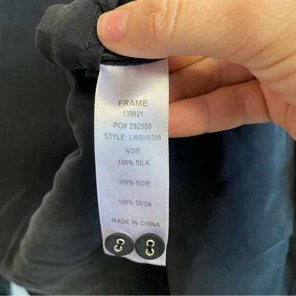 FRAME Women's Voluminous Cuff Silk Black Long Sleeve Flutter Blouse Size XS - Picture 4 of 6